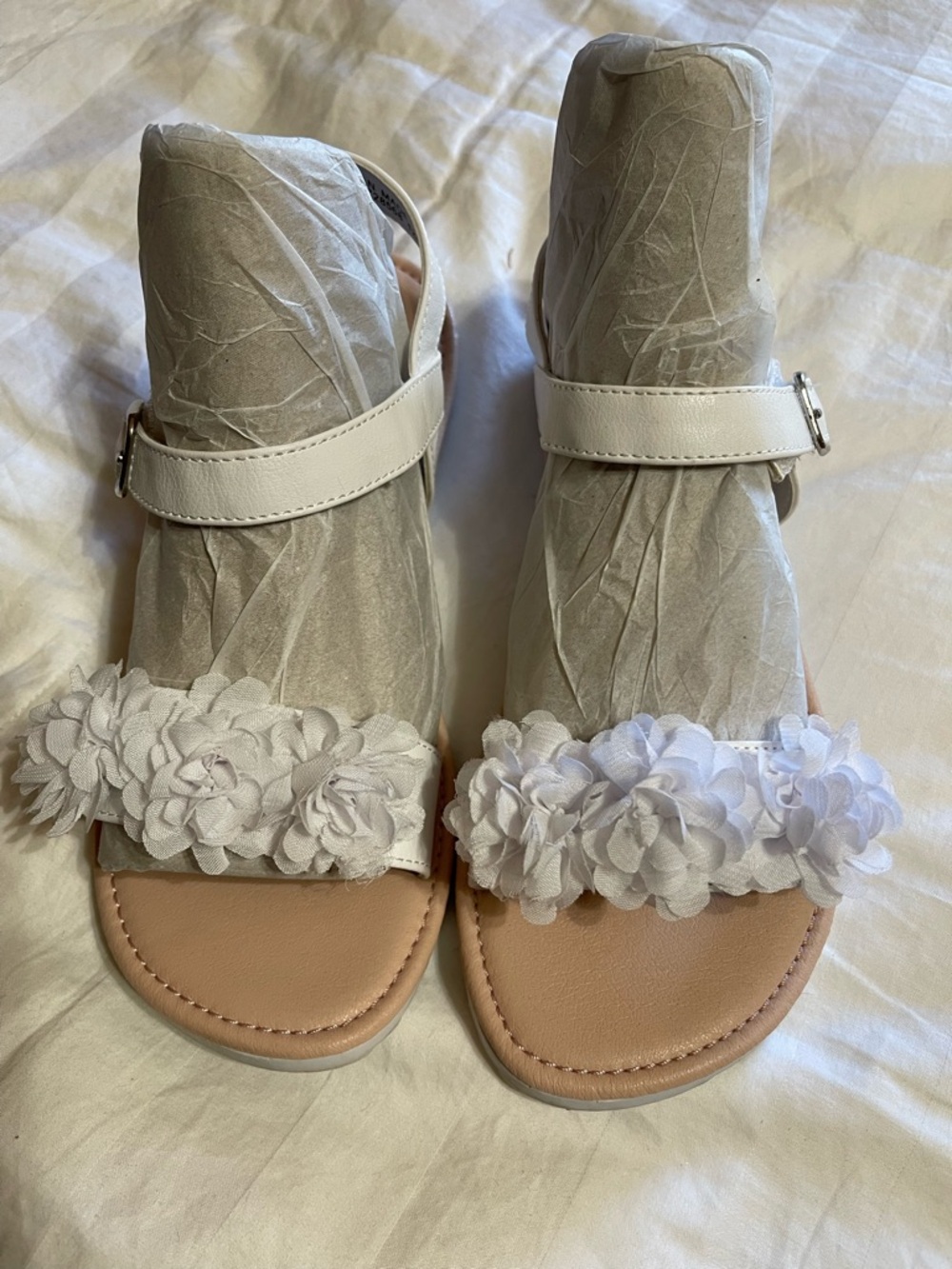Girls' White Floral Strap Sandals with Ankle Buckle size 4